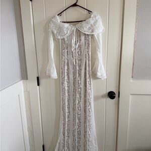 Elegant White Lace Off-Shoulder Dress